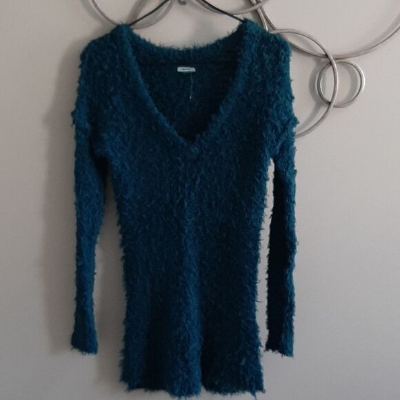 NWOT Urban Outfitters Kimichi Blue sweater - Picture 1 of 5